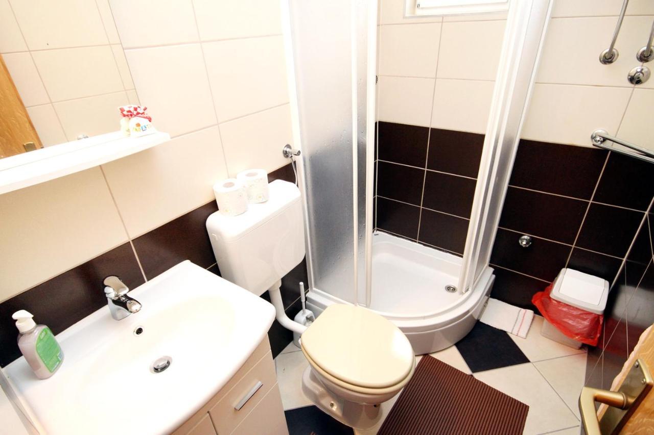 Apartments With A Parking Space Seline, Paklenica - 6603 สตารีกราด-ปาเคลนีซา ภายนอก รูปภาพ