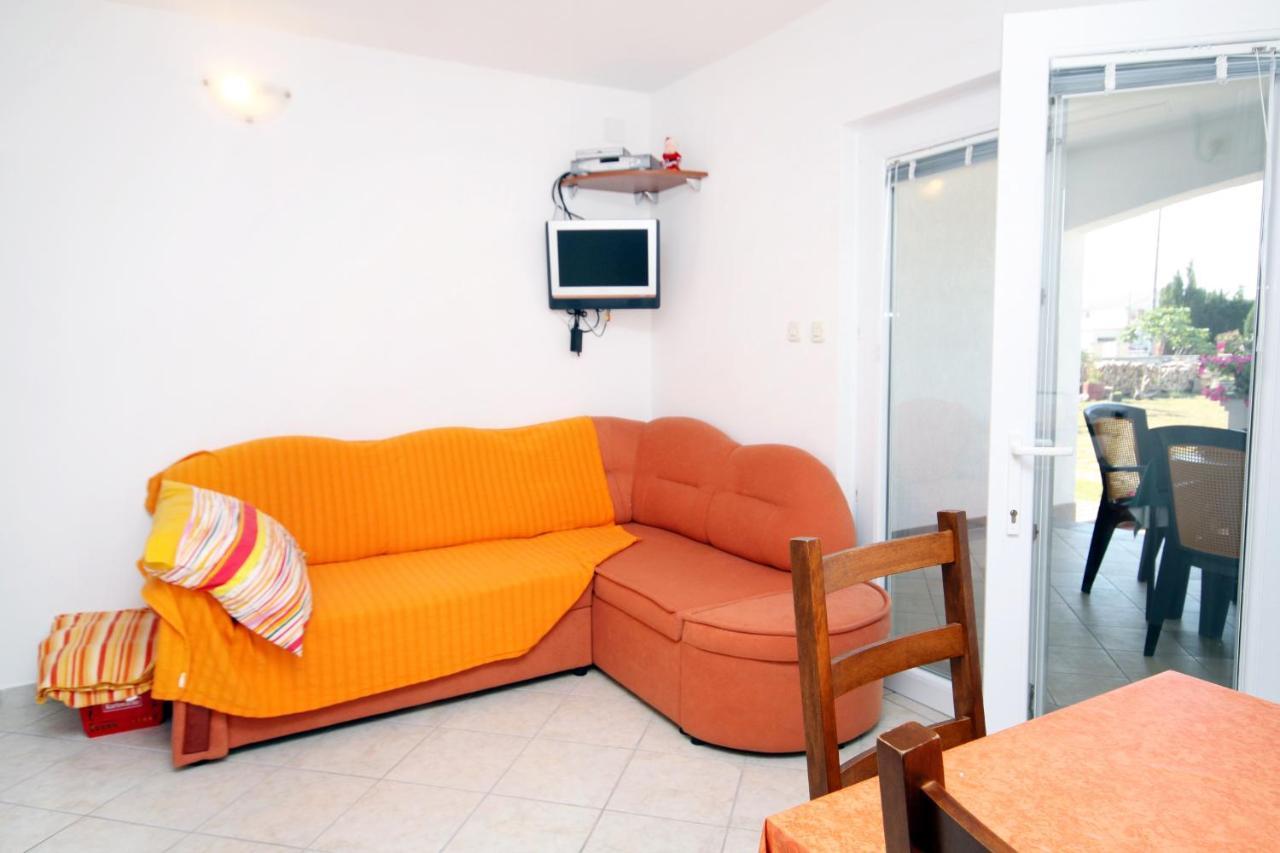 Apartments With A Parking Space Seline, Paklenica - 6603 สตารีกราด-ปาเคลนีซา ภายนอก รูปภาพ
