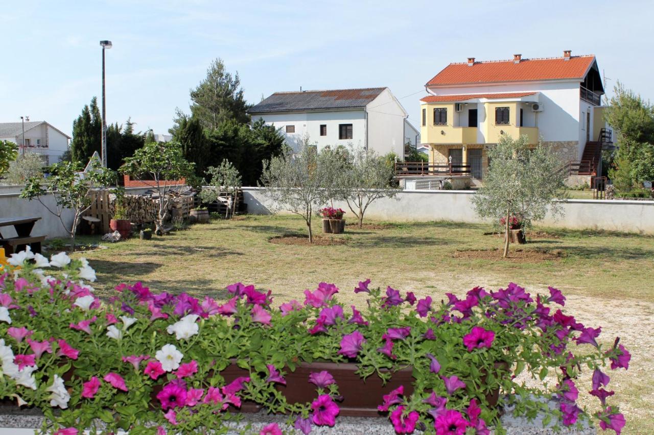 Apartments With A Parking Space Seline, Paklenica - 6603 สตารีกราด-ปาเคลนีซา ภายนอก รูปภาพ